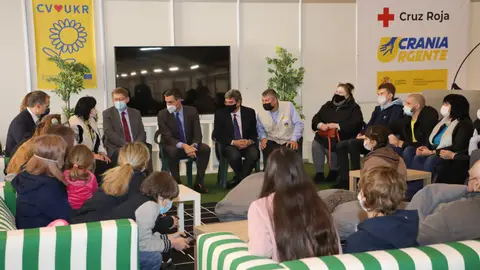 Un momento del encuentro con refugiados acogidos en Alicante Un momento del encuentro con refugiados acogidos en Alicante