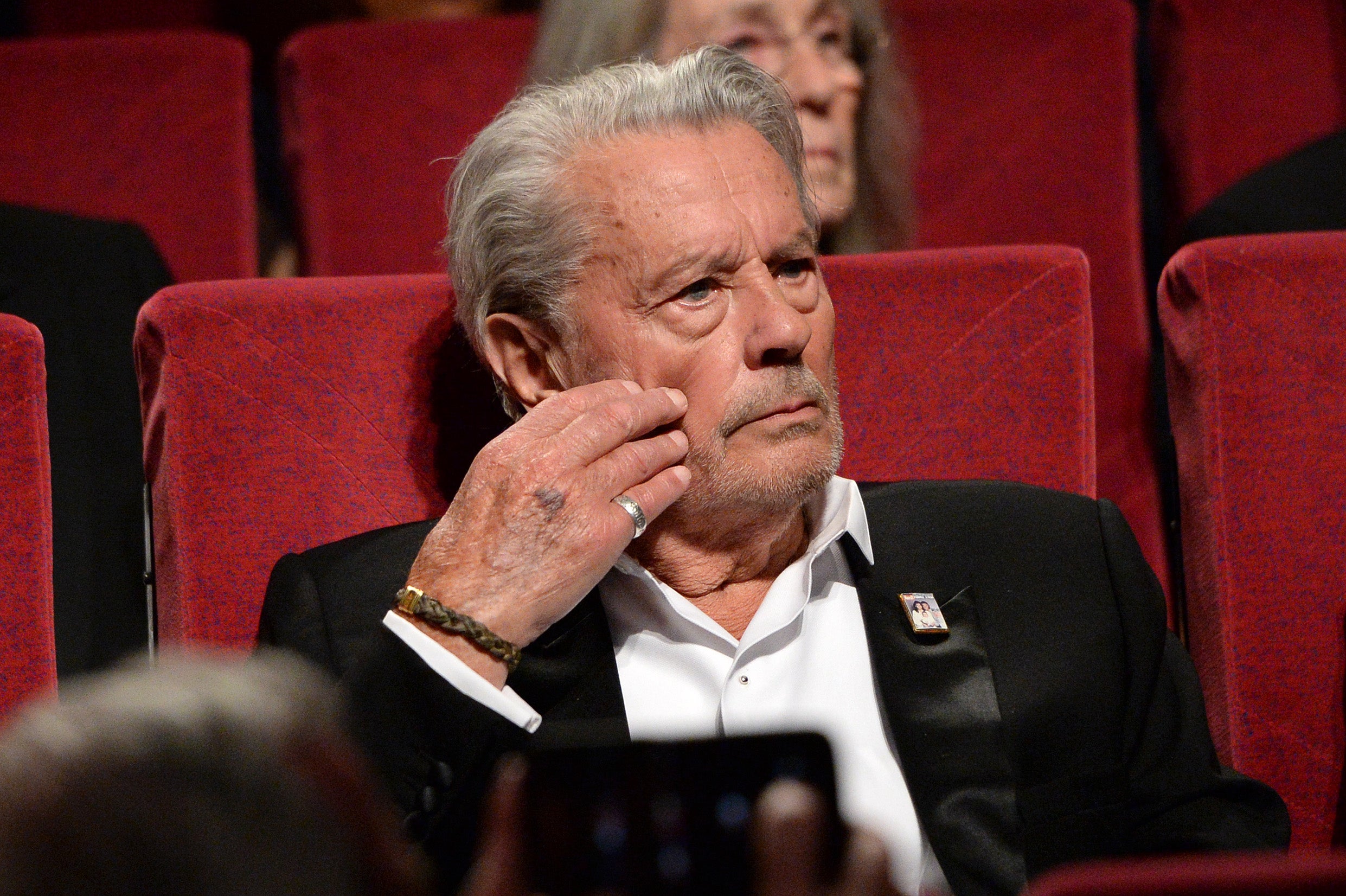 El actor Alain Delon pide la eutanasia a los 86 años El actor Alain Delon pide la eutanasia a los 86 años