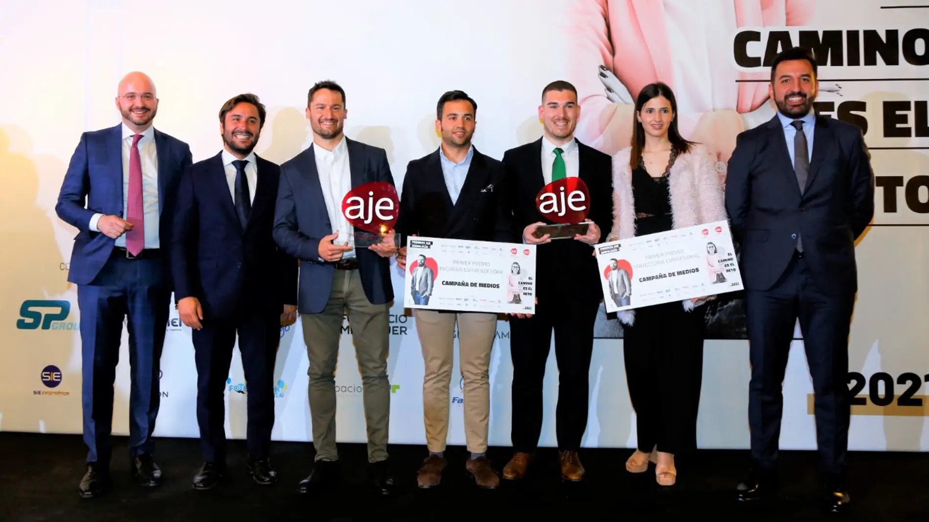 Ecoinver y Víver Kombucha, empresas ganadoras de los Premios AJE Andalucía