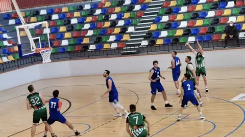 El Club Baloncesto Ilicitano juega en el pabellón Esperanza Lag. BALONCESTO
