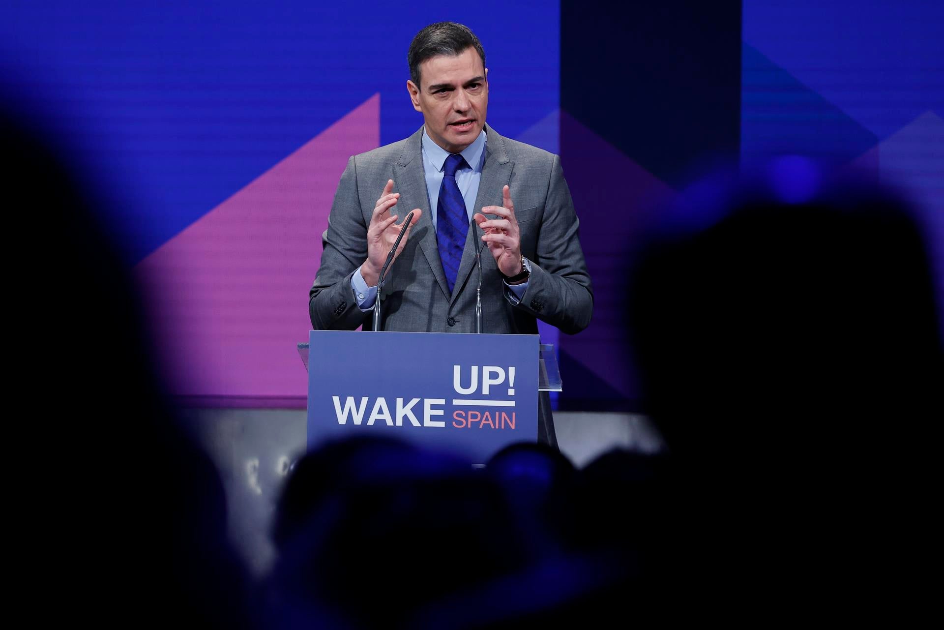 Pedro Sánchez anuncia un nuevo PERTE de microchips con una inversión de 11.000 millones de euros Pedro Sánchez anuncia un nuevo PERTE de microchips con una inversión de 11.000 millones de euros