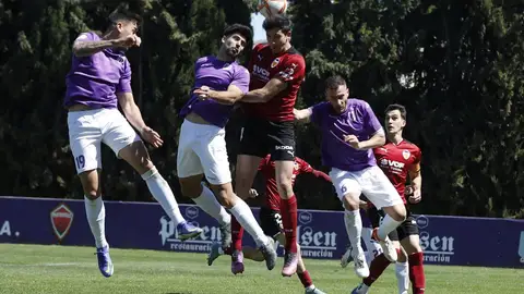 El Athletic Club Torrellano cayó derrotado en casa ante el Valencia Mestalla. FÚTBOL