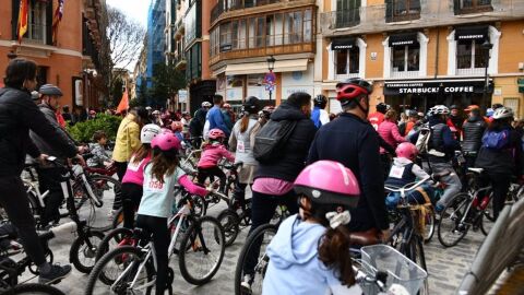 Cerca de 3.000 personas participan en la celebraci&oacute;n de la 41 edici&oacute;n de la Diada Ciclista de Sant Sebasti&agrave;