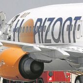 Avión de Air Horizont en el aeropuerto de Zaragoza