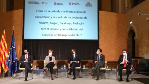 El acto ha tenido lugar en la Sala de la Corona del Edificio Pignatelli