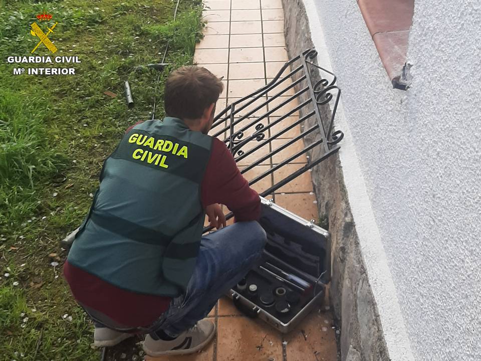 Esclarecida una oleada de robos en viviendas en Gata de Gorgos y Pedreguer Esclarecida una oleada de robos en viviendas en Gata de Gorgos y Pedreguer