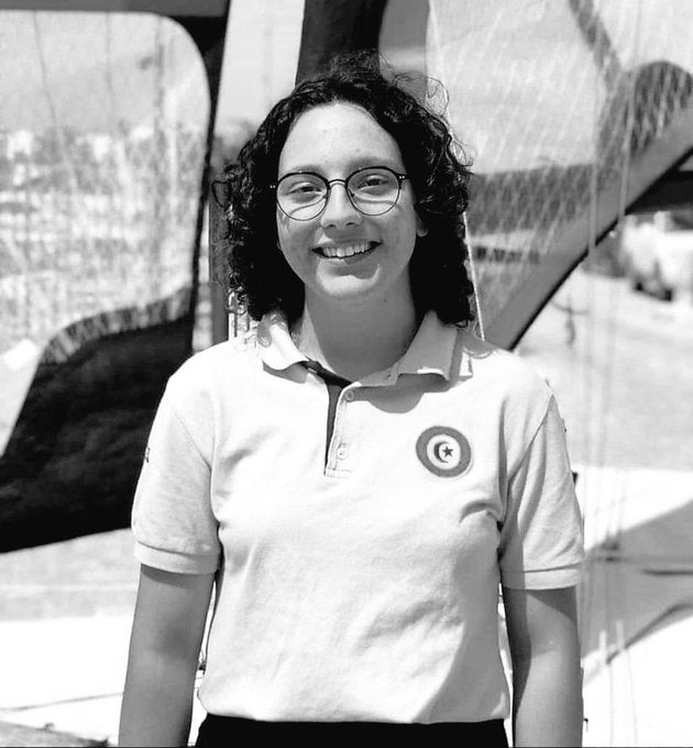 Conmoción en el mundo del deporte por la muerte de la regatista olímpica más joven de los Juegos de Tokio Conmoción en el mundo del deporte por la muerte de la regatista olímpica más joven de los Juegos de Tokio