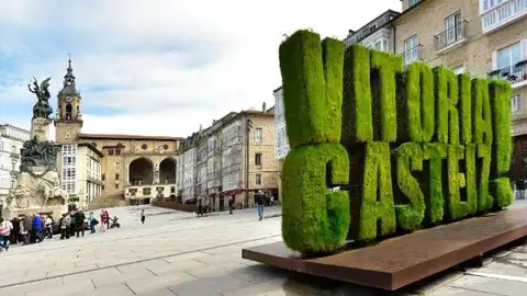 Turistas en Vitoria Turistas en Vitoria