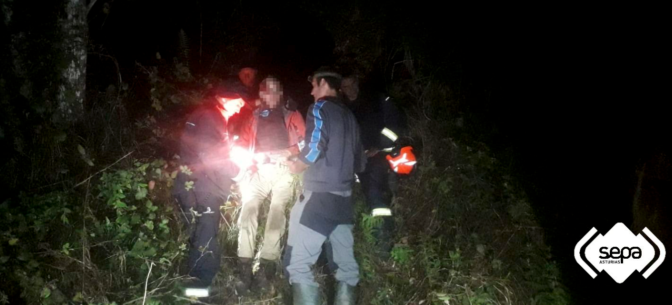 Localizado un vecino de Piloña tras desorientarse en una zona de montaña Localizado un vecino de Piloña tras desorientarse en una zona de montaña