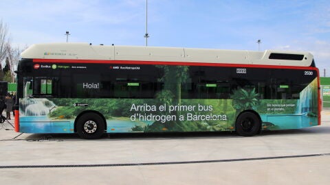 TMB ha presentat el primer autobús que funciona amb hidrogen verd TMB ha presentat el primer autobús que funciona amb hidrogen verd