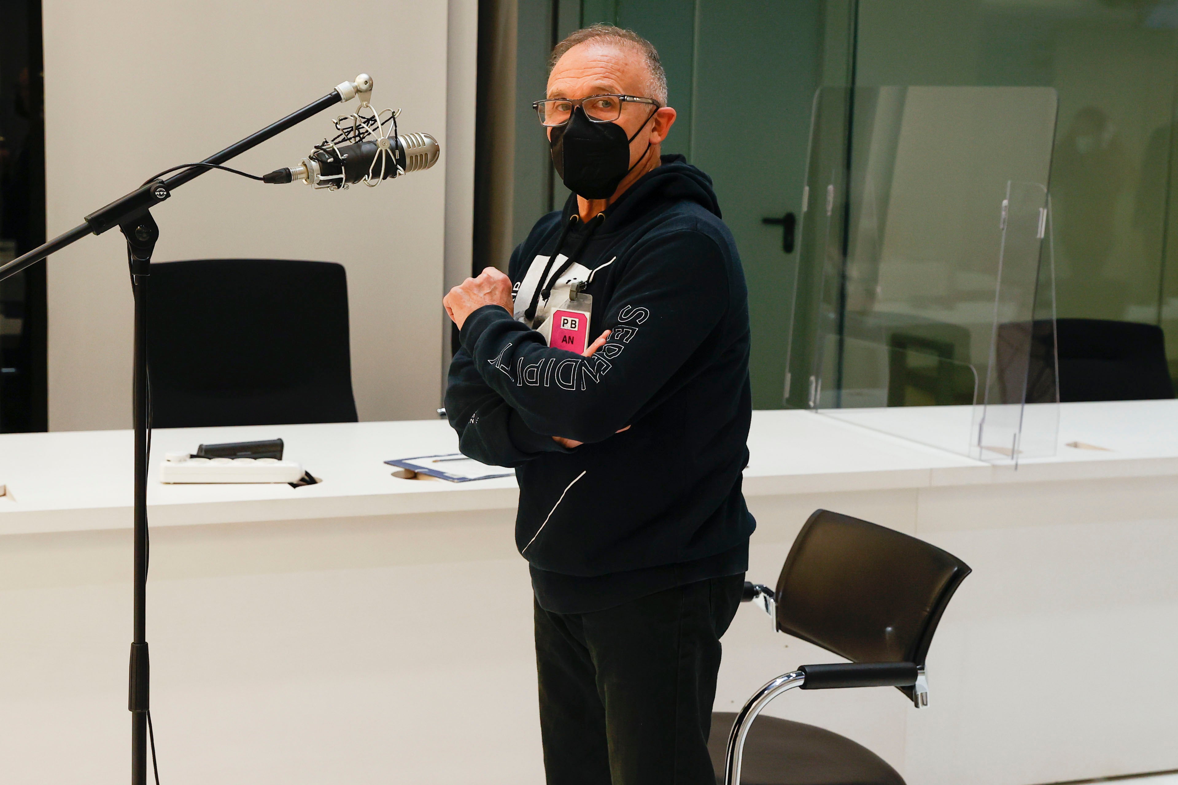 Condenan a siete años y seis meses de cárcel al vigilante que quería matar a Pedro Sánchez Condenan a siete años y seis meses de cárcel al vigilante que quería matar a Pedro Sánchez