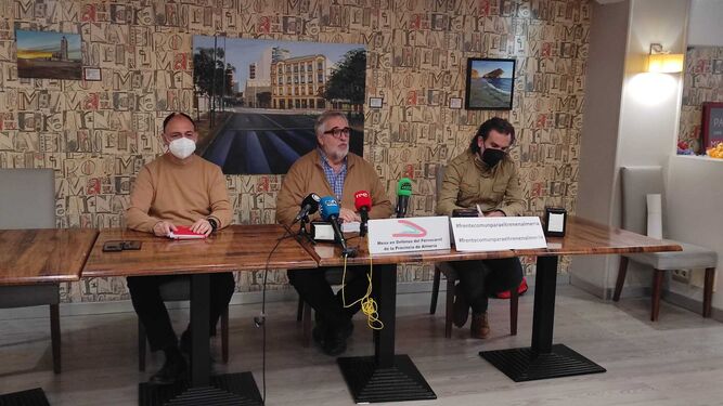 La Mesa del Ferrocarril de Almería lamenta el "ninguneo" de Adif tras las reuniones de Granada La Mesa del Ferrocarril de Almería lamenta el "ninguneo" de Adif tras las reuniones de Granada