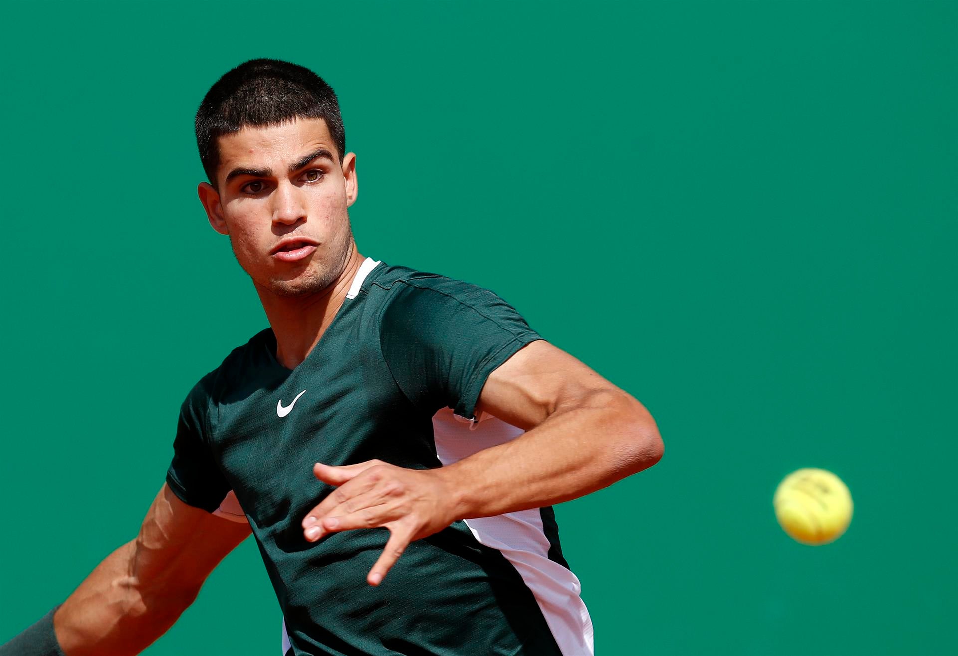 Alcaraz pierde contra Korda y cae eliminado en Montecarlo Alcaraz pierde contra Korda y cae eliminado en Montecarlo