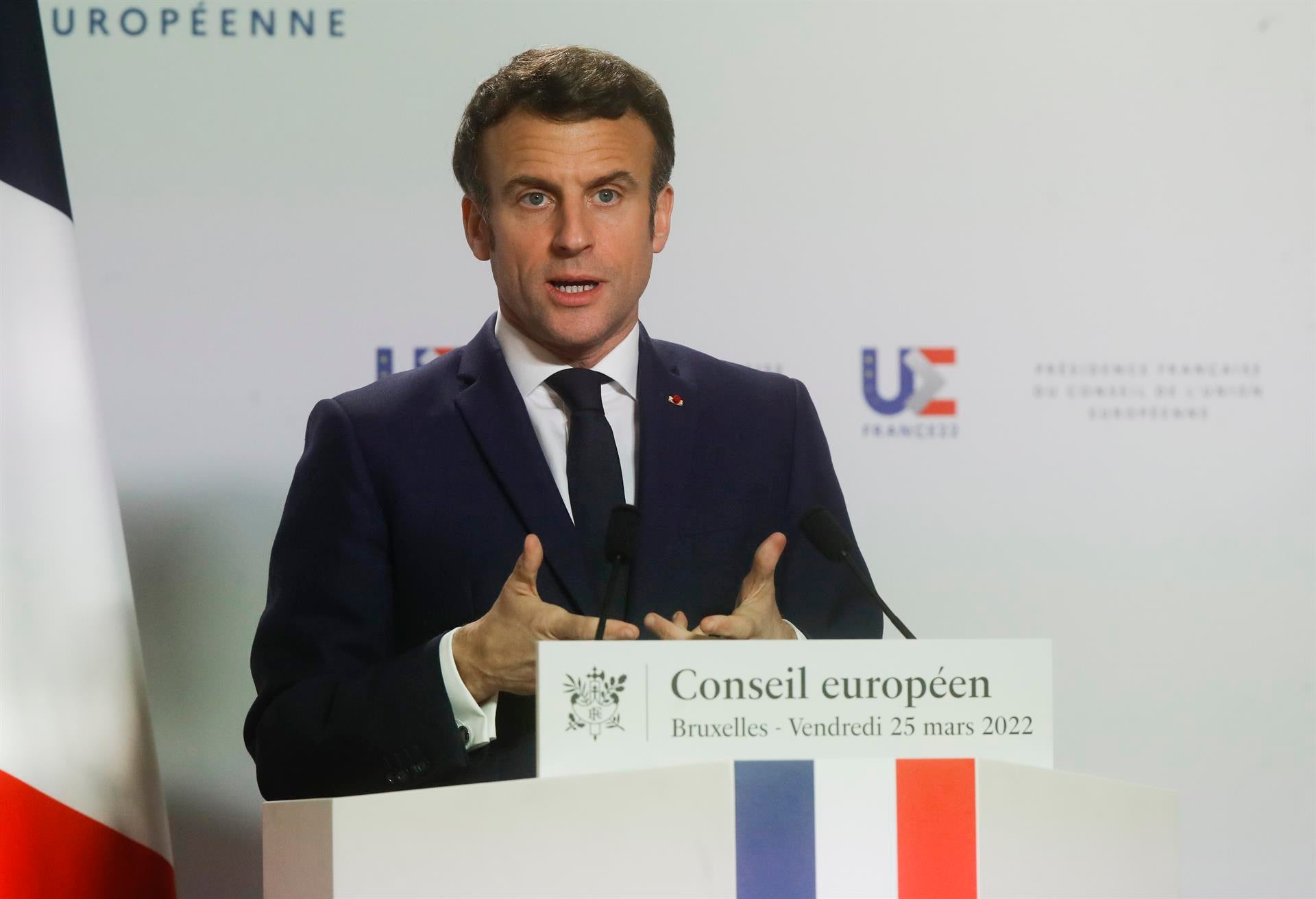 Francia anuncia un aumento del salario mínimo a partir de mayo por la inflación Francia anuncia un aumento del salario mínimo a partir de mayo por la inflación