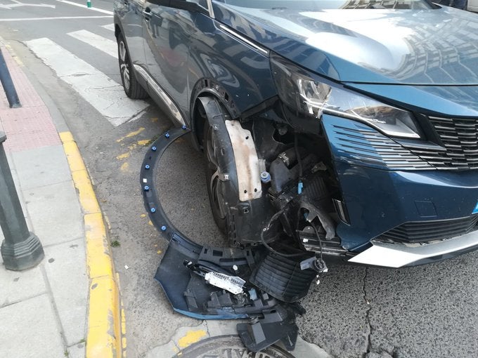 Intenta fugarse, colisiona contra un árbol y da positivo en alcohol en Ciudad Real Intenta fugarse, colisiona contra un árbol y da positivo en alcohol en Ciudad Real