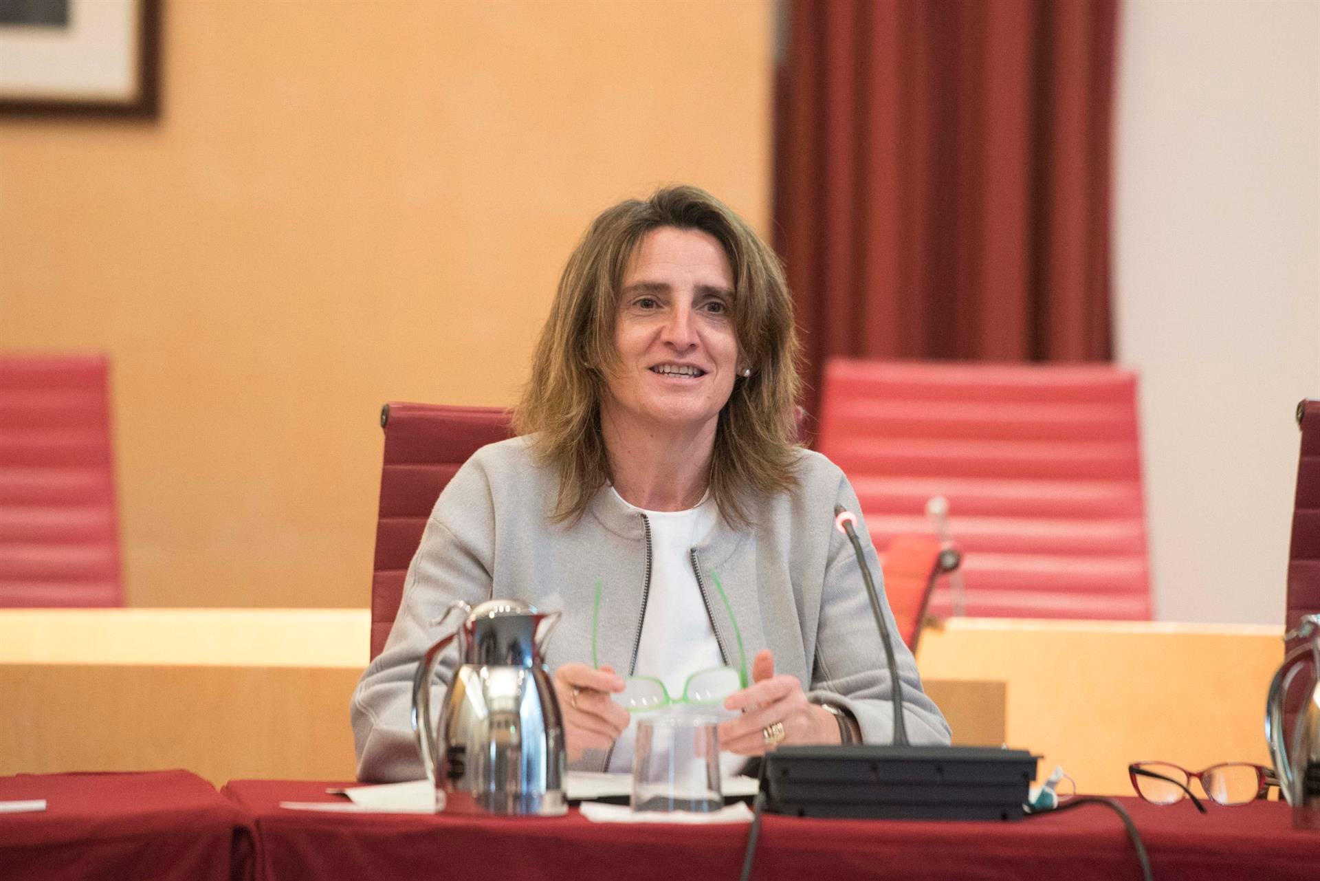 España admite que su plan para reducir la factura de la luz fuerza a restringir las ventas de electricidad a Francia España admite que su plan para reducir la factura de la luz fuerza a restringir las ventas de electricidad a Francia