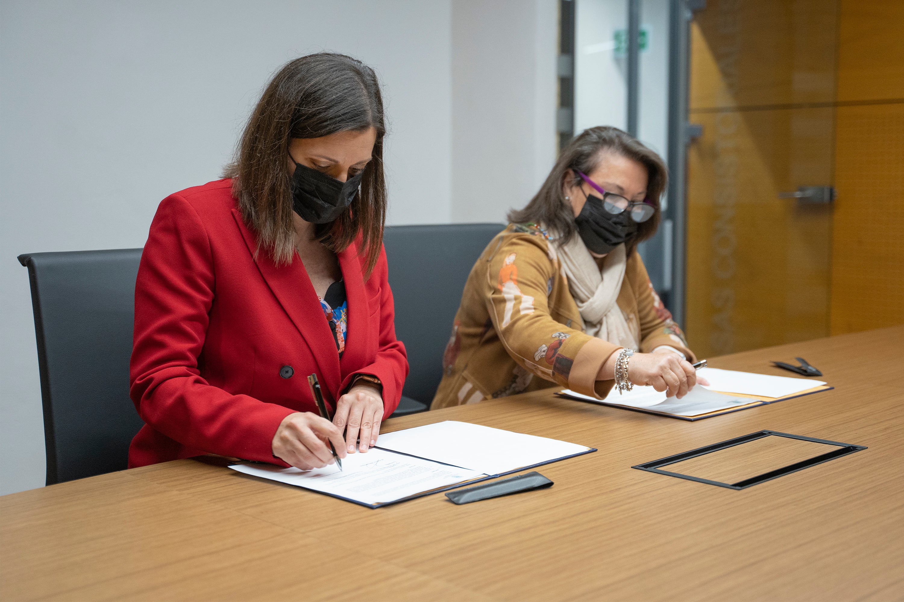 San Fernando renueva el convenio con la Federación 'Puente Zuazo' para el impulso del Carnaval San Fernando renueva el convenio con la Federación 'Puente Zuazo' para el impulso del Carnaval