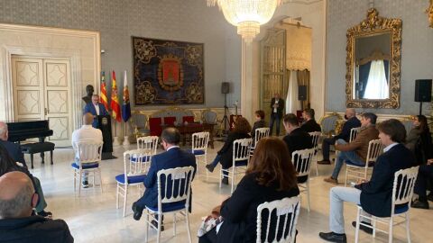 Primera de las actividades del Día del Libro en Alicante