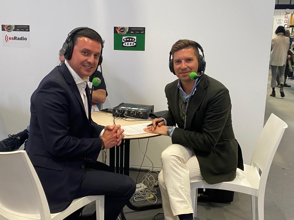 "Isabel II toma mermelada de Almería" "Isabel II toma mermelada de Almería"