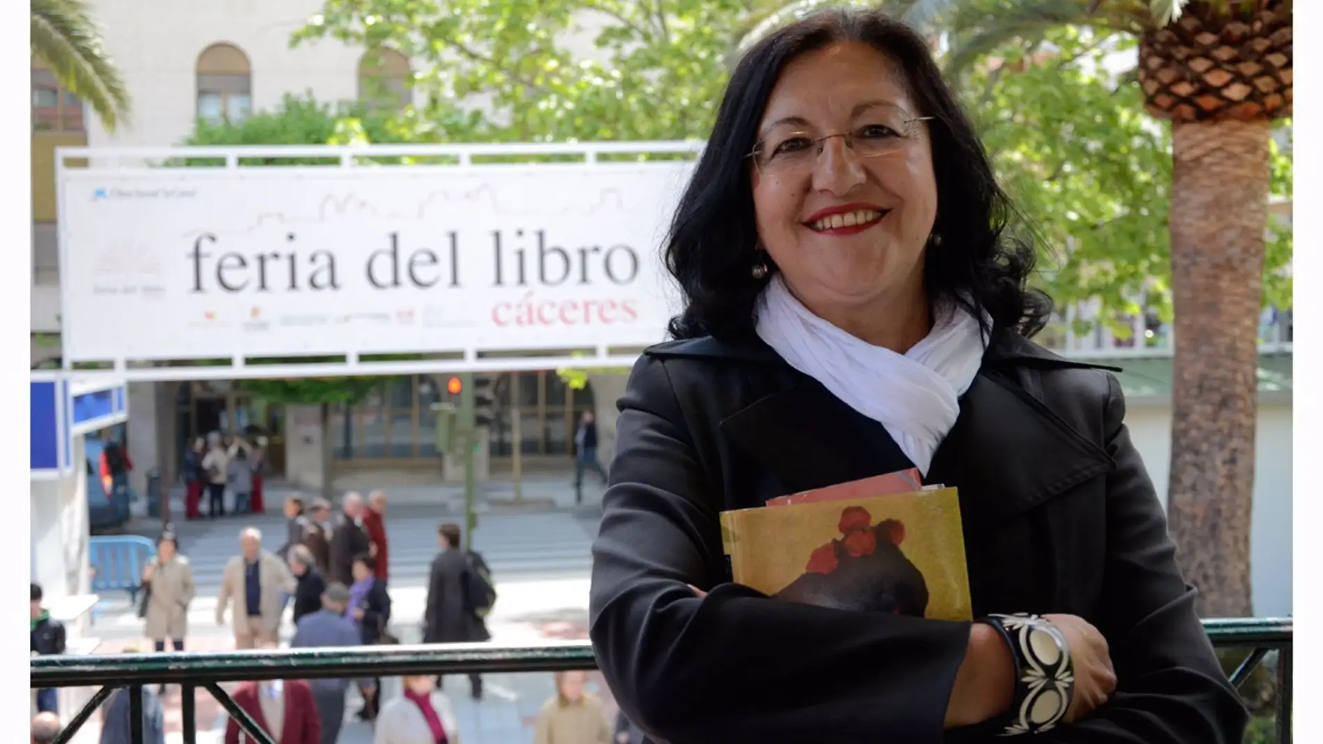 Inma Chacón en la Feria del Libro de Cáceres