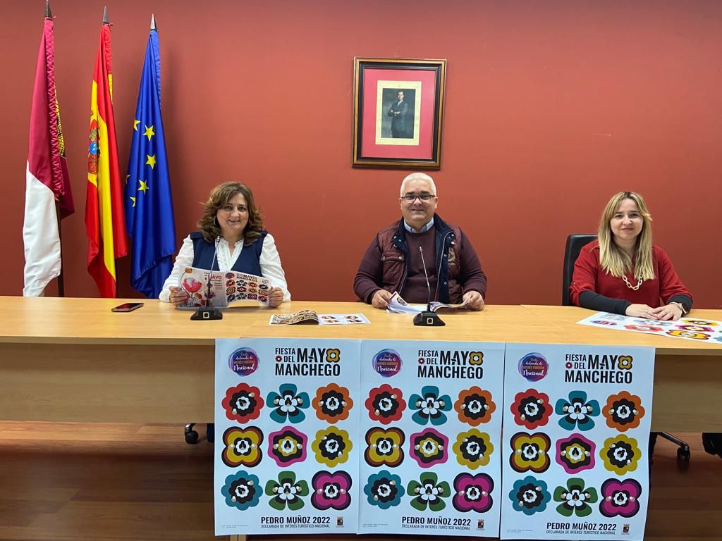 Todo a punto para la gran fiesta del "Mayo Manchego" en Pedro Muñoz Todo a punto para la gran fiesta del "Mayo Manchego" en Pedro Muñoz