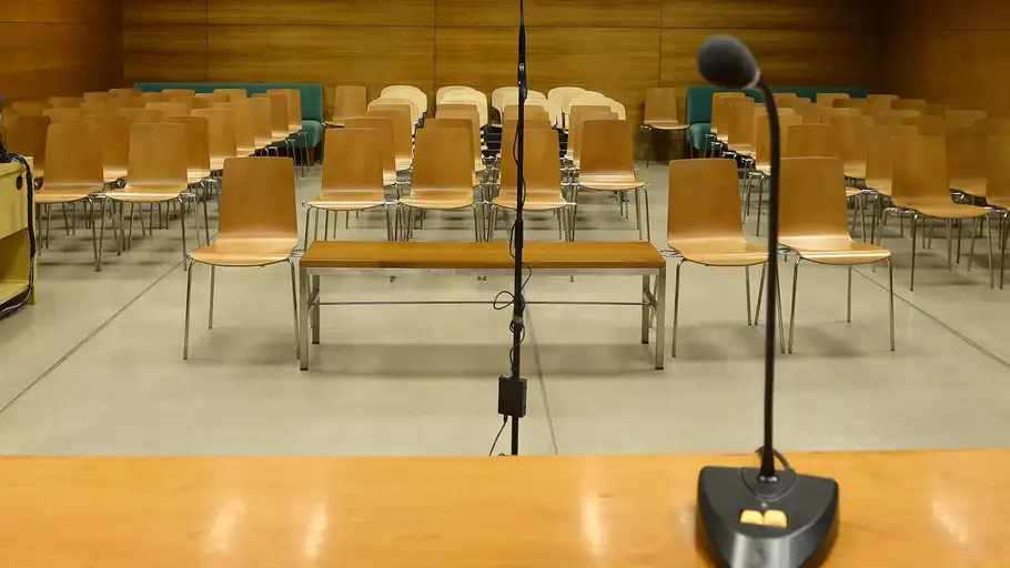 Alberto Luceño ofrece al juez durante su declaración dos relojes Rolex para rebajar su fianza Alberto Luceño ofrece al juez durante su declaración dos relojes Rolex para rebajar su fianza