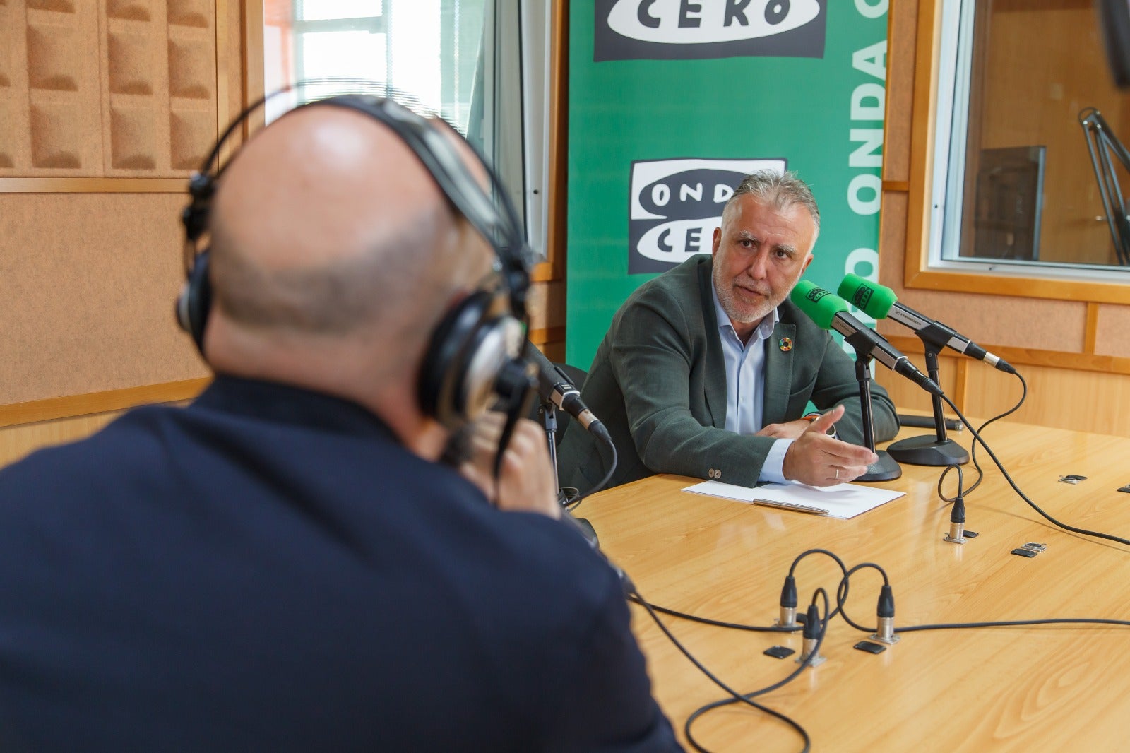 "Canarias no se plantea volver a las restricciones en la situación actual, pero si la cosa cambia no dudaremos en hacerlo" "Canarias no se plantea volver a las restricciones en la situación actual, pero si la cosa cambia no dudaremos en hacerlo"