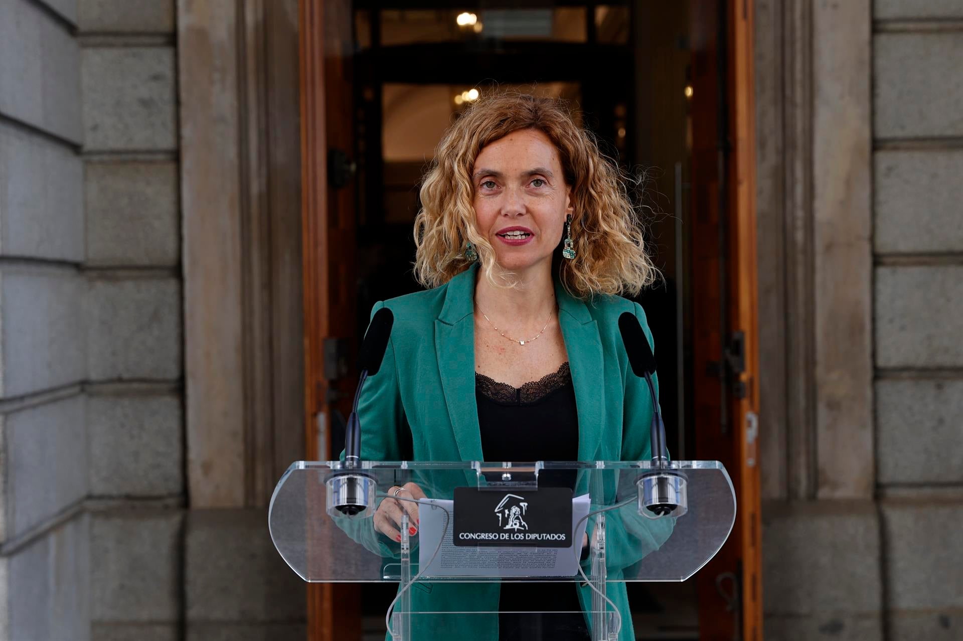 Tertulia: ¿Qué grado de confianza ofrece que Bildu y ERC sean depositarios de los secretos del Estado? Tertulia: ¿Qué grado de confianza ofrece que Bildu y ERC sean depositarios de los secretos del Estado?