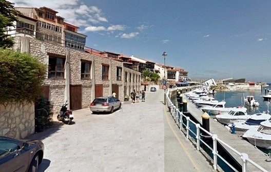 El Ayuntamiento de Llanes inicia la reparación de la red de saneamiento en la zona del puerto El Ayuntamiento de Llanes inicia la reparación de la red de saneamiento en la zona del puerto