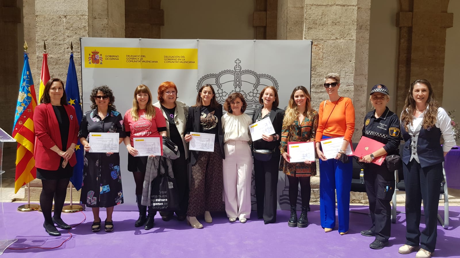 Calvo pone en valor la dedicación de las mujeres a los cuidados e insiste también son responsabilidad del Estado Calvo pone en valor la dedicación de las mujeres a los cuidados e insiste también son responsabilidad del Estado