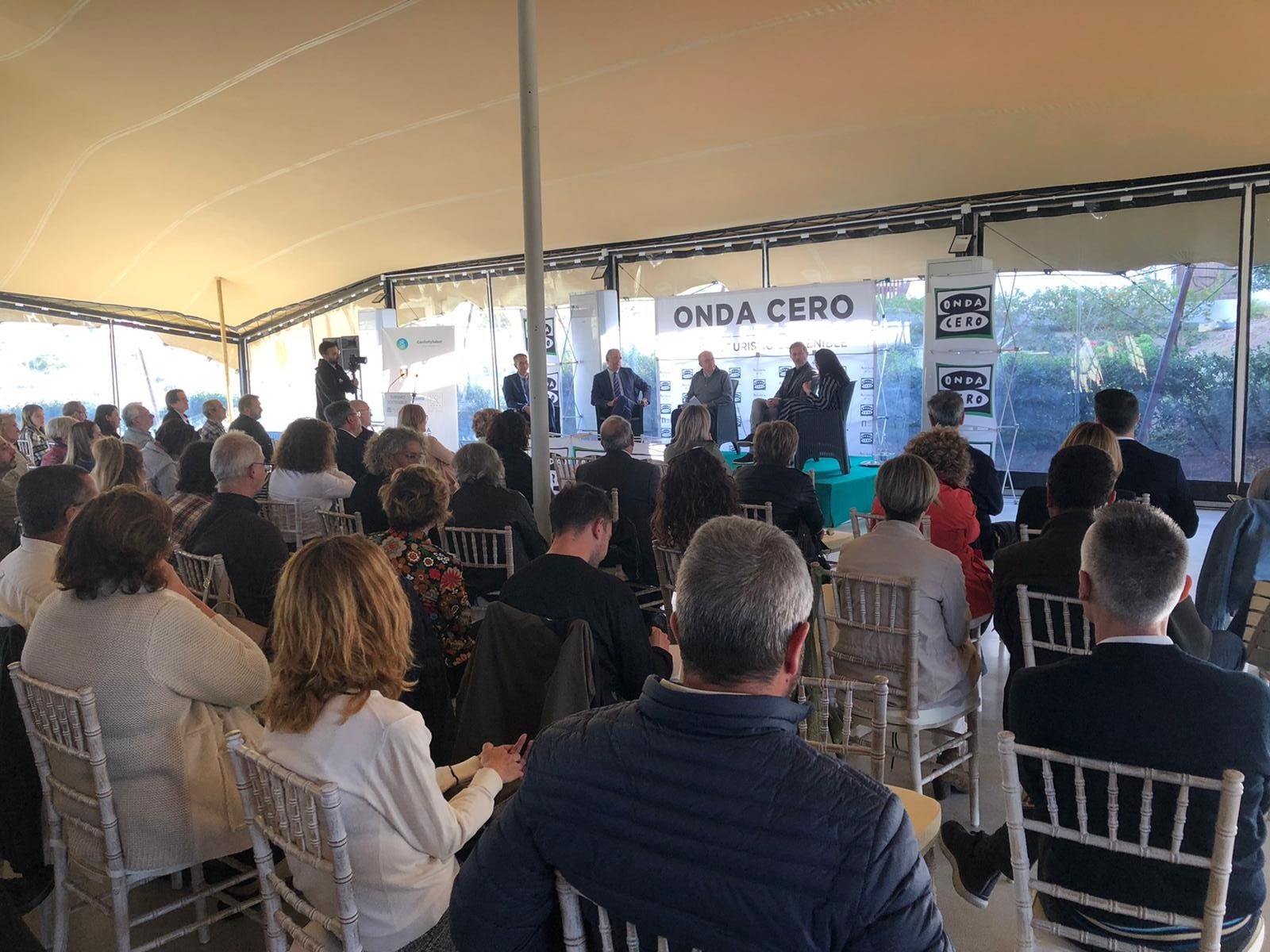 Agentes turísticos analizan las claves del futuro turístico sostenible en Almería Agentes turísticos analizan las claves del futuro turístico sostenible en Almería