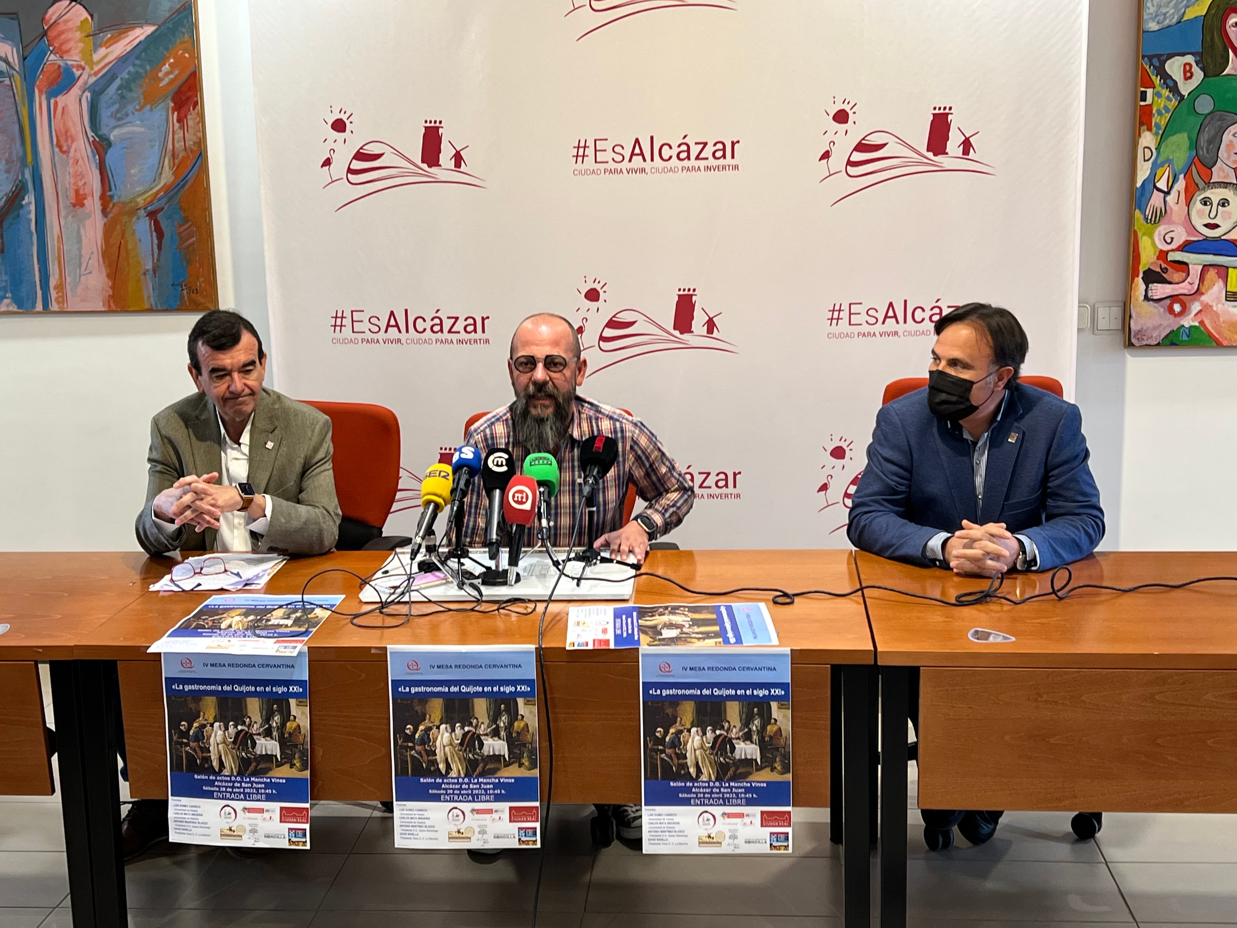 La Sociedad Cervantina presenta la IV Mesa Redonda Cervantina La Sociedad Cervantina presenta la IV Mesa Redonda Cervantina