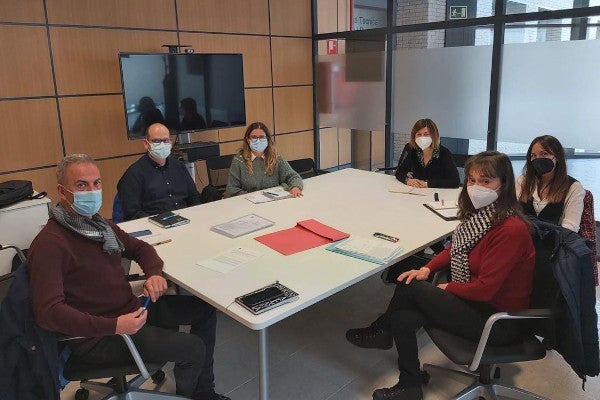 La UJI selecciona los 16 TFG orientados a dinamizar socioculturalmente los municipios rurales objeto de las becas Enclau-Rural La UJI selecciona los 16 TFG orientados a dinamizar socioculturalmente los municipios rurales objeto de las becas Enclau-Rural