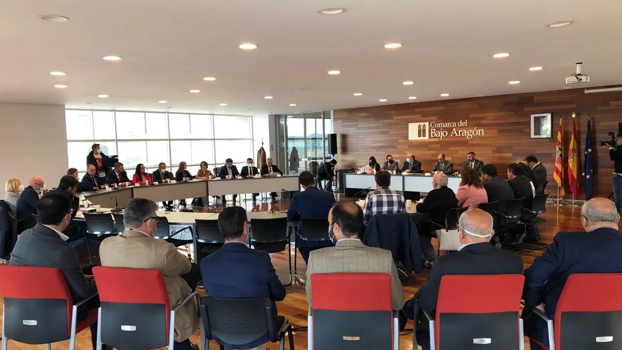El pleno de la DPT se ha celebrado por primera vez fuera de la capital