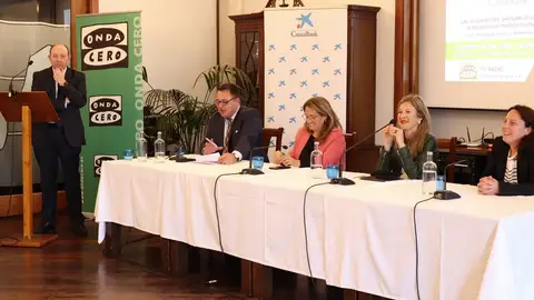 Ya puedes ver el audio del primer Encuentro de Empresarios en Positivo celebrado en Menorca con la participación del profesor Gonzalo Bernardos Ya puedes ver el audio del primer Encuentro de Empresarios en Positivo celebrado en Menorca con la participación del profesor Gonzalo Bernardos