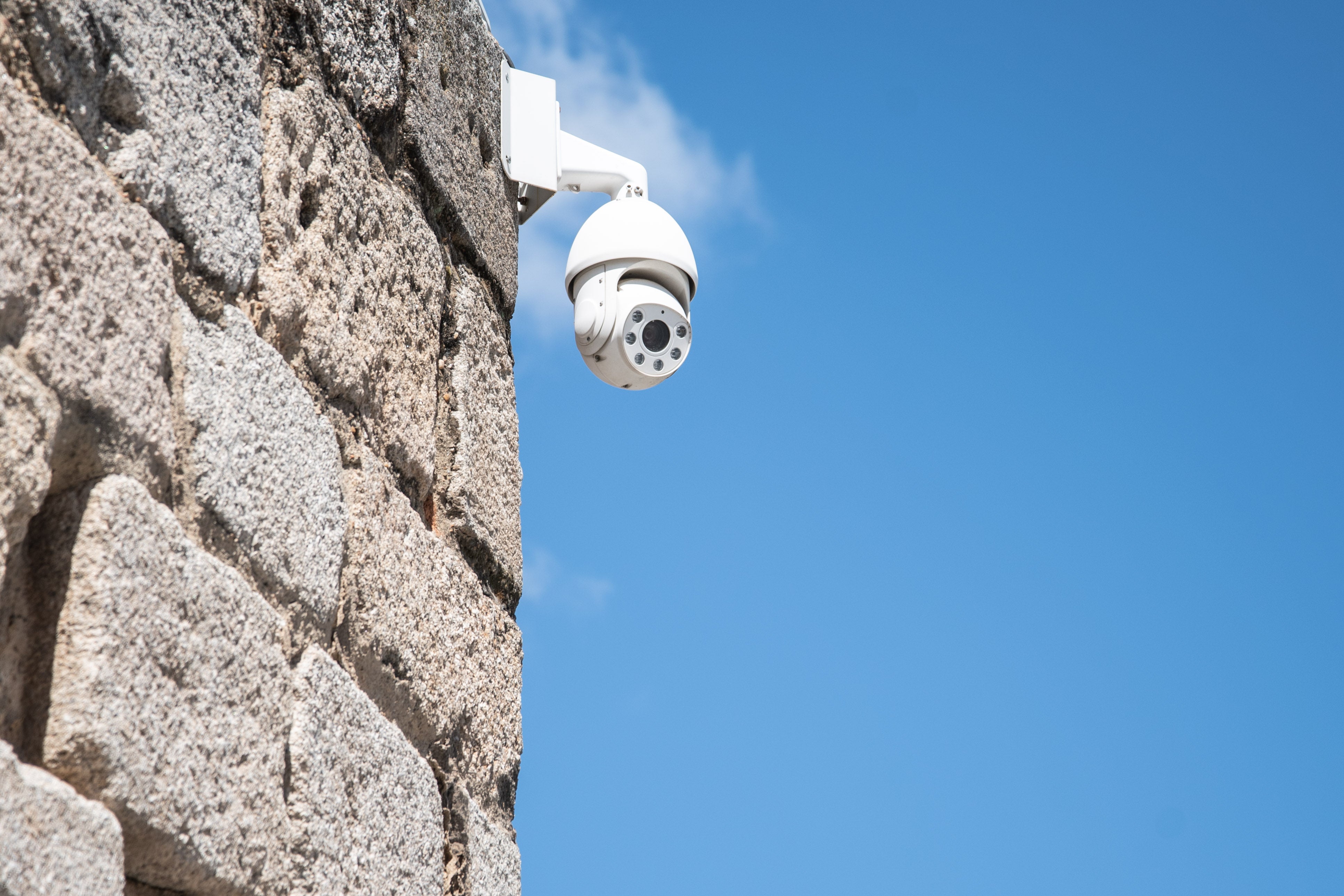 Comezan a multar por circular polo casco histórico de Ourense sen autorización Comezan a multar por circular polo casco histórico de Ourense sen autorización