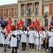 Concentración de protesta de trabajadoras de ayuda a domicilio Concentración de protesta de trabajadoras de ayuda a domicilio