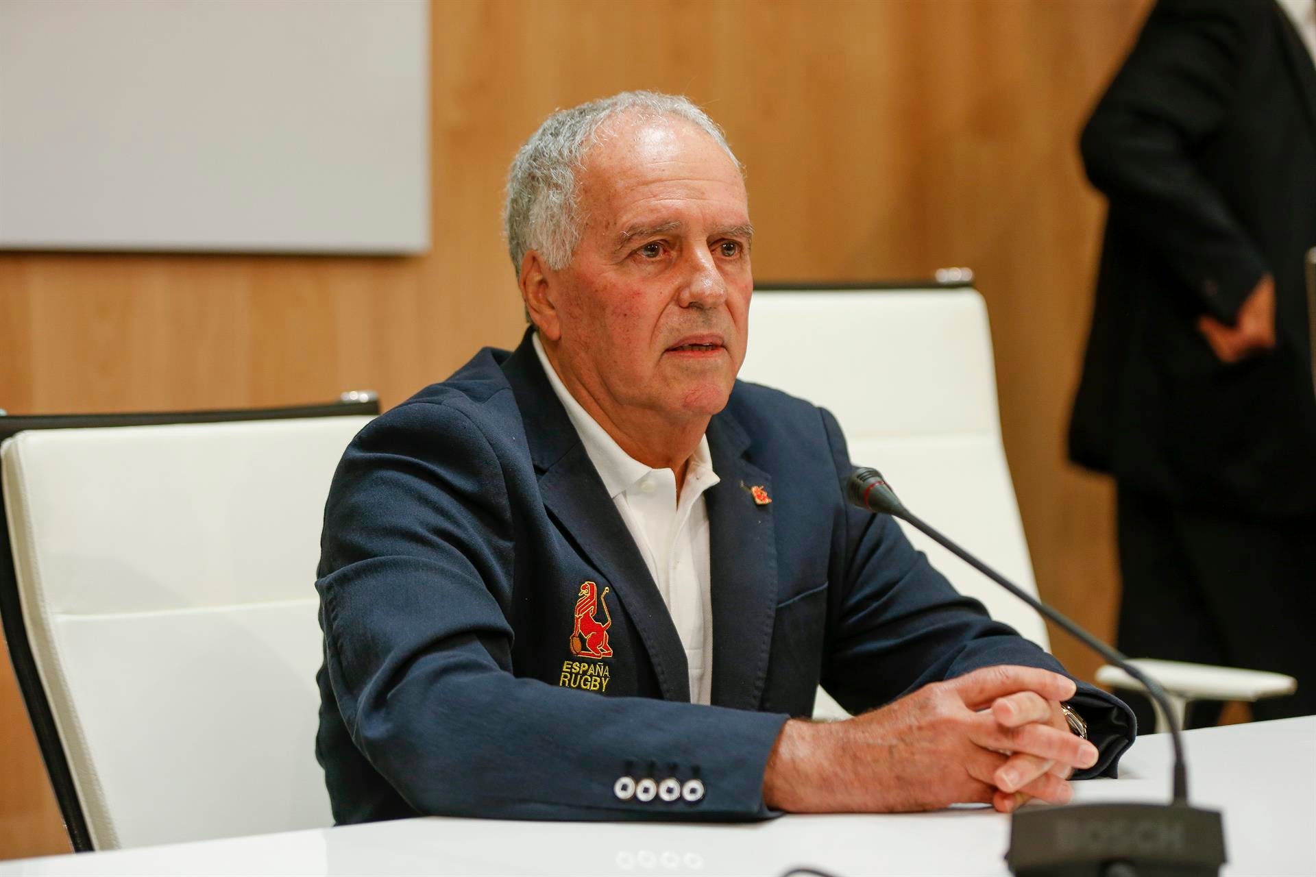 Alfonso Feijoo anuncia su dimisión como presidente de la Federación Española de Rugby Alfonso Feijoo anuncia su dimisión como presidente de la Federación Española de Rugby
