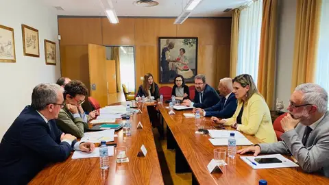 La aduana de la Plataforma Logística de Badajoz gestionará 250.000 toneladas y hará 10.000 inspecciones al año Badajoz