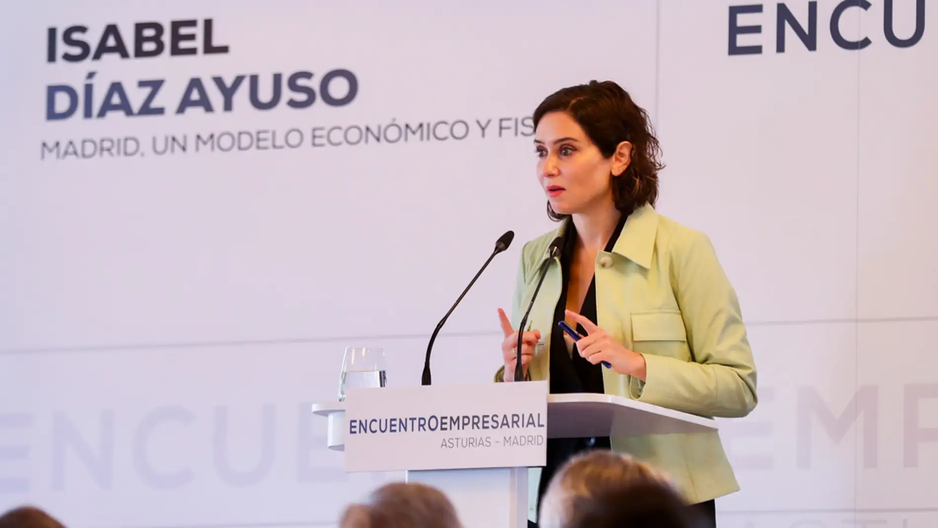 Isabel Díaz Ayuso cree que la lucha por el poder lleva a Pedro Sánchez a abrazar "al diablo"