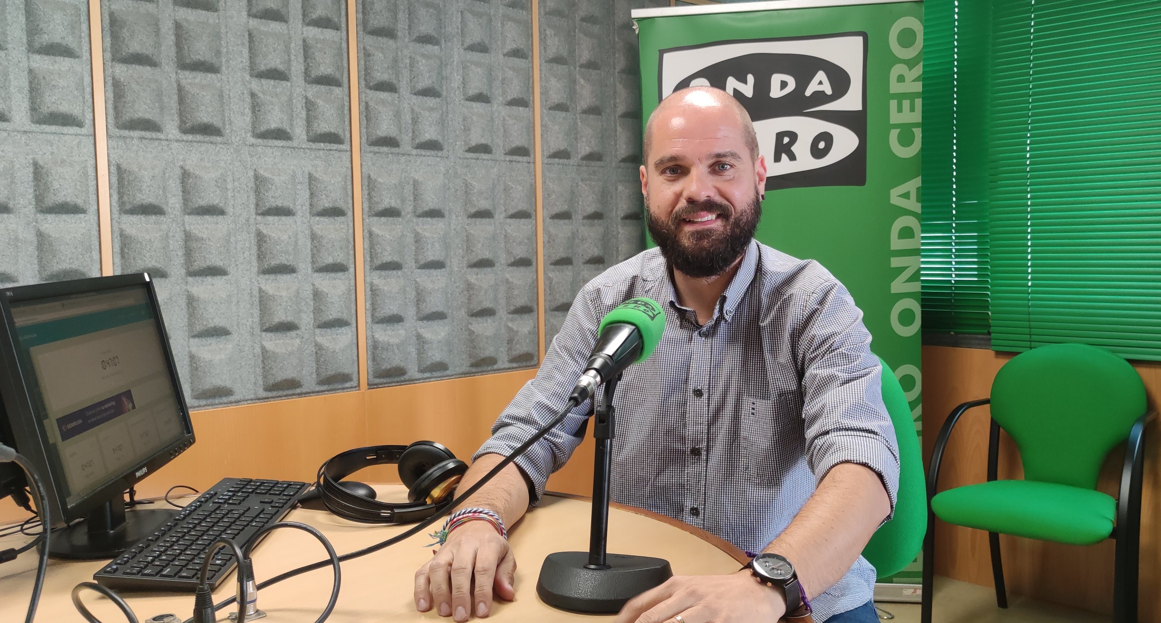 Iván Puentes: "Traballamos nun pioneiro proxecto que permitirá controlar o rego de Valdecorvos e rematar cos asolagamentos en Fernando Olmedo" Iván Puentes: "Traballamos nun pioneiro proxecto que permitirá controlar o rego de Valdecorvos e rematar cos asolagamentos en Fernando Olmedo"