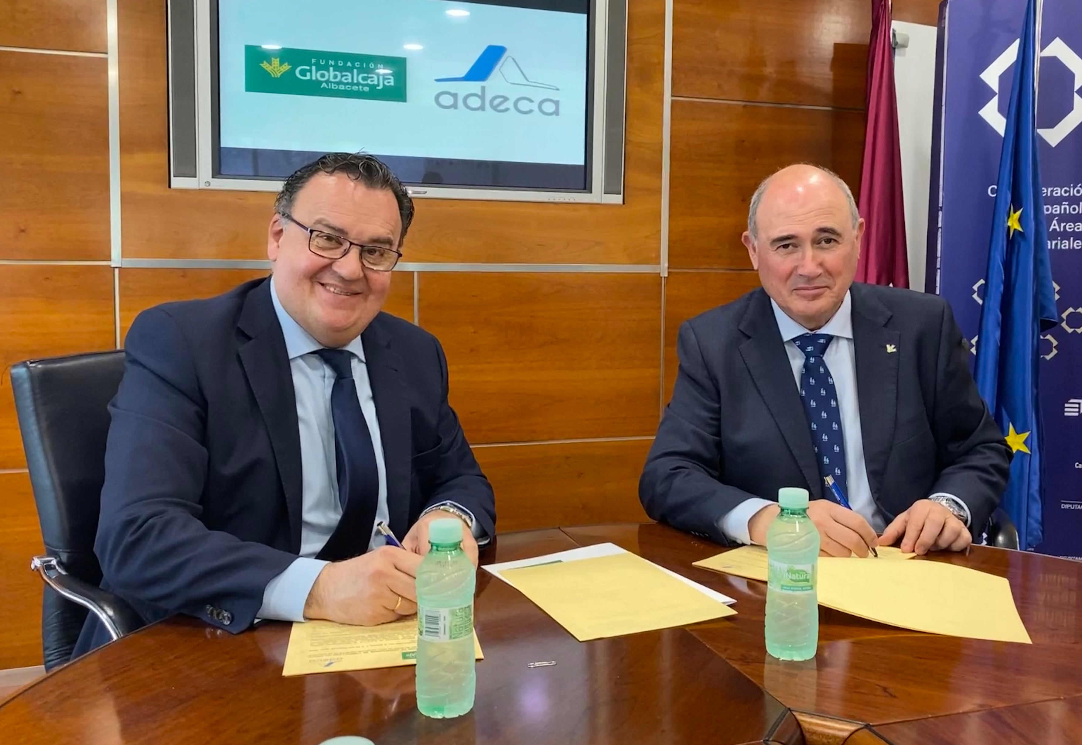 ADECA y Fundación Globalcaja mantienen su apoyo al distintivo ‘Por una Empresa Igual’ ADECA y Fundación Globalcaja mantienen su apoyo al distintivo ‘Por una Empresa Igual’