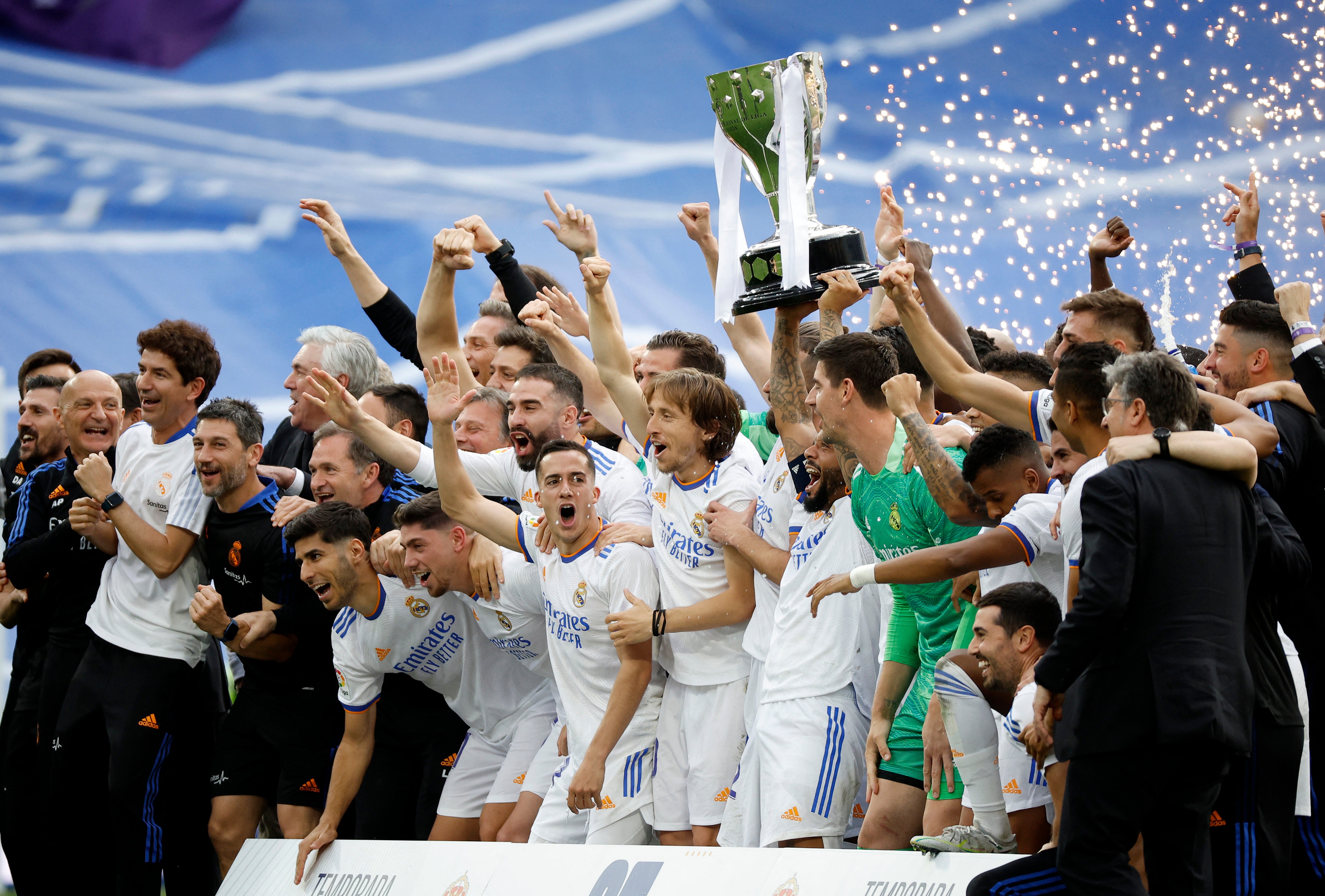 El Real Madrid, campeón de Liga tras golear al Espanyol El Real Madrid, campeón de Liga tras golear al Espanyol