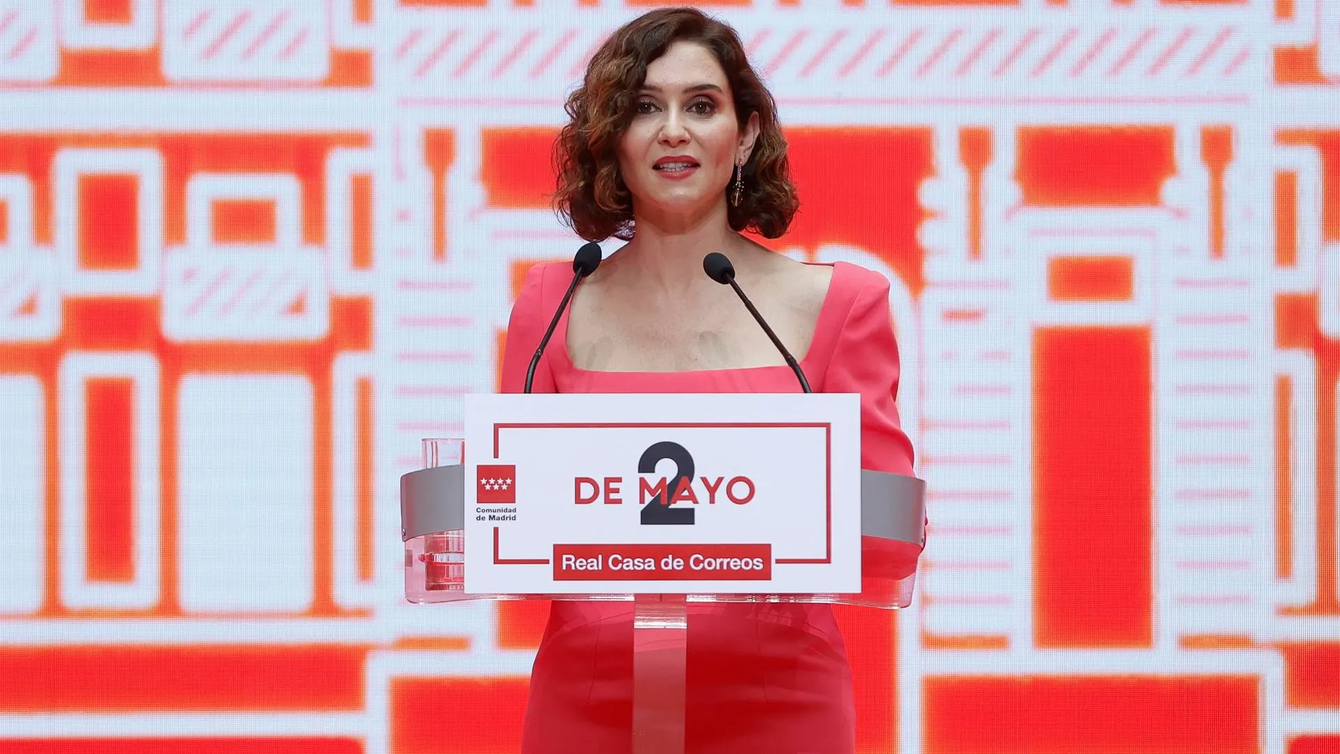 Ayuso enarbola Madrid como "la Espa&ntilde;a necesaria"