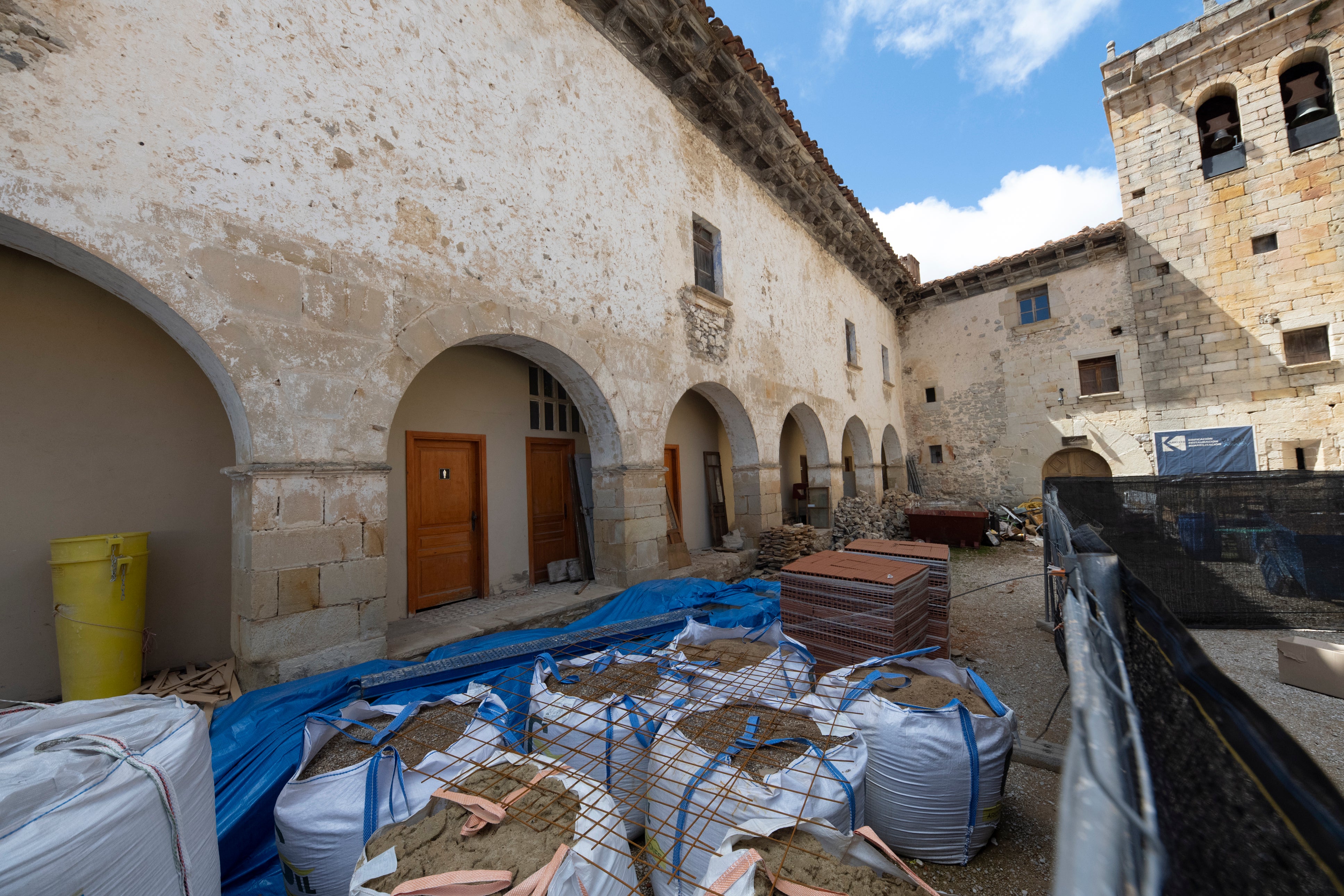 Los trabajos de recuperación de Sant Joan de Penyagolosa avanzan a buen ritmo Los trabajos de recuperación de Sant Joan de Penyagolosa avanzan a buen ritmo