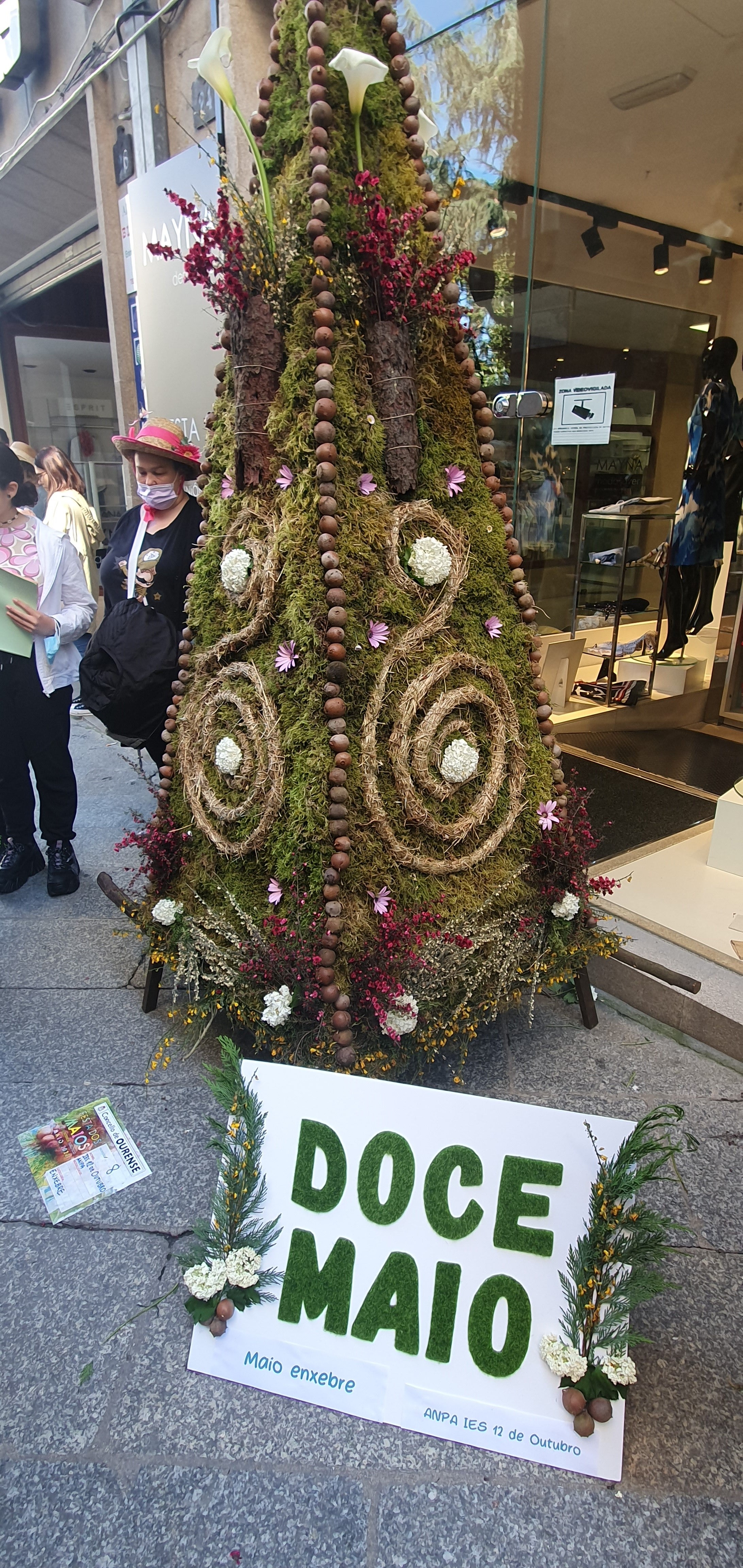 Ratos de biblioteca e Os Lolailos obteñen os primeiros premios do concurso de maios Ratos de biblioteca e Os Lolailos obteñen os primeiros premios do concurso de maios