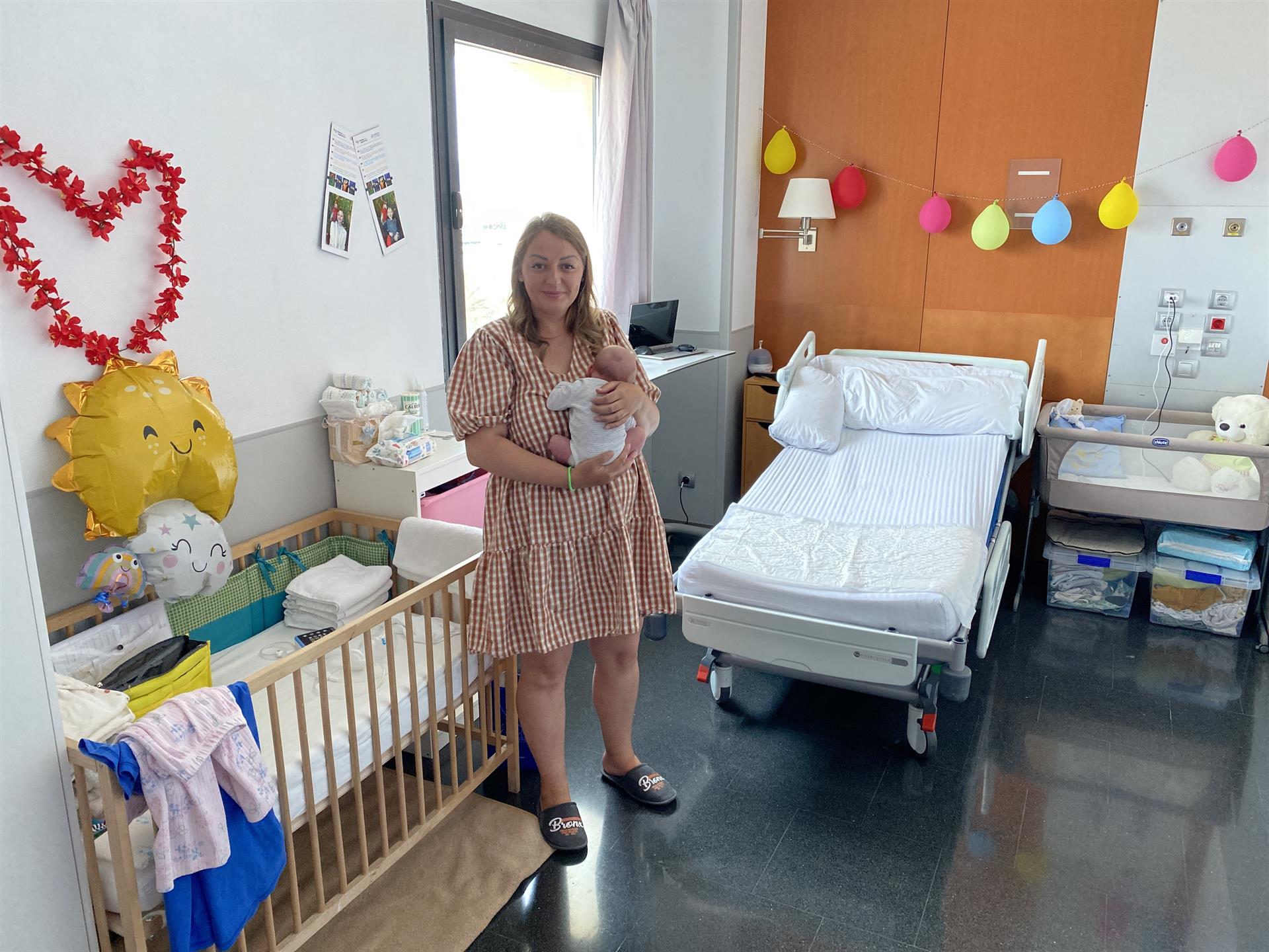 Nace el primer bebé de una madre refugiada de Ucrania en Baleares Nace el primer bebé de una madre refugiada de Ucrania en Baleares