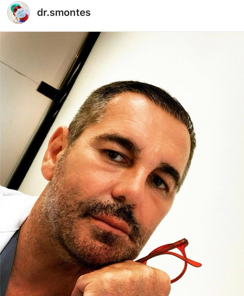 Medicina y cirugía estética con el Doctor Sergio Montes Medicina y cirugía estética con el Doctor Sergio Montes
