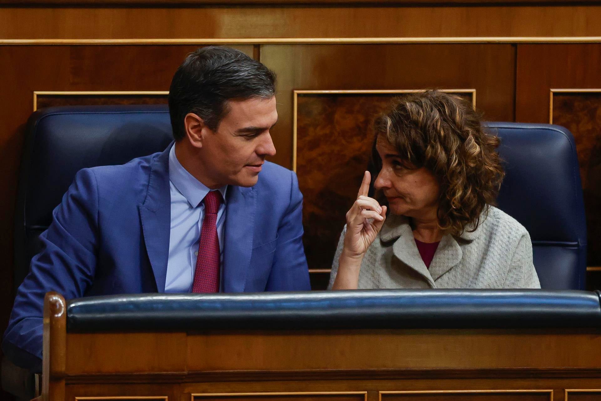 Hacienda hace caja: recauda casi 55.000 millones en solo tres meses Hacienda hace caja: recauda casi 55.000 millones en solo tres meses