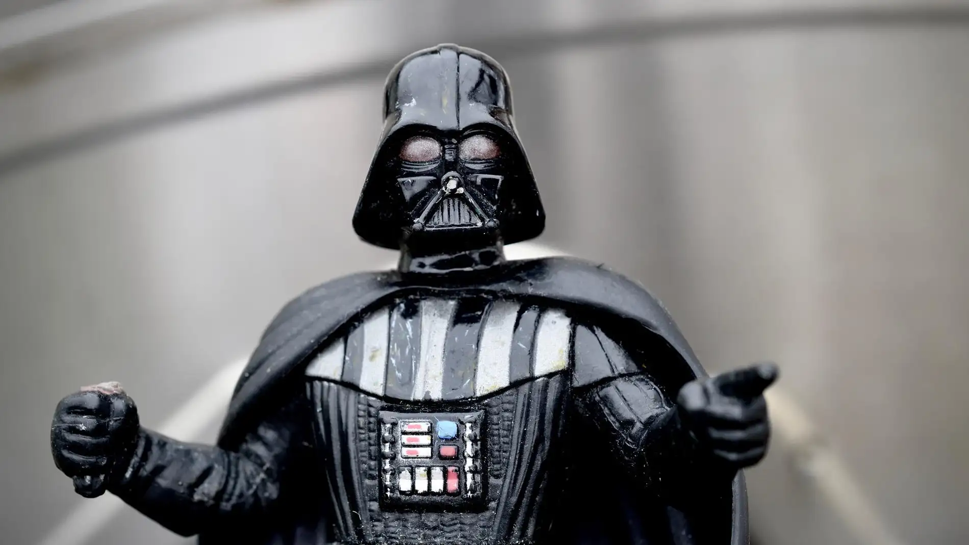 Fotografía de una figura de Darth Vader. / pixabay